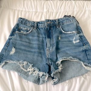 Zara size 4 jean shorts<3